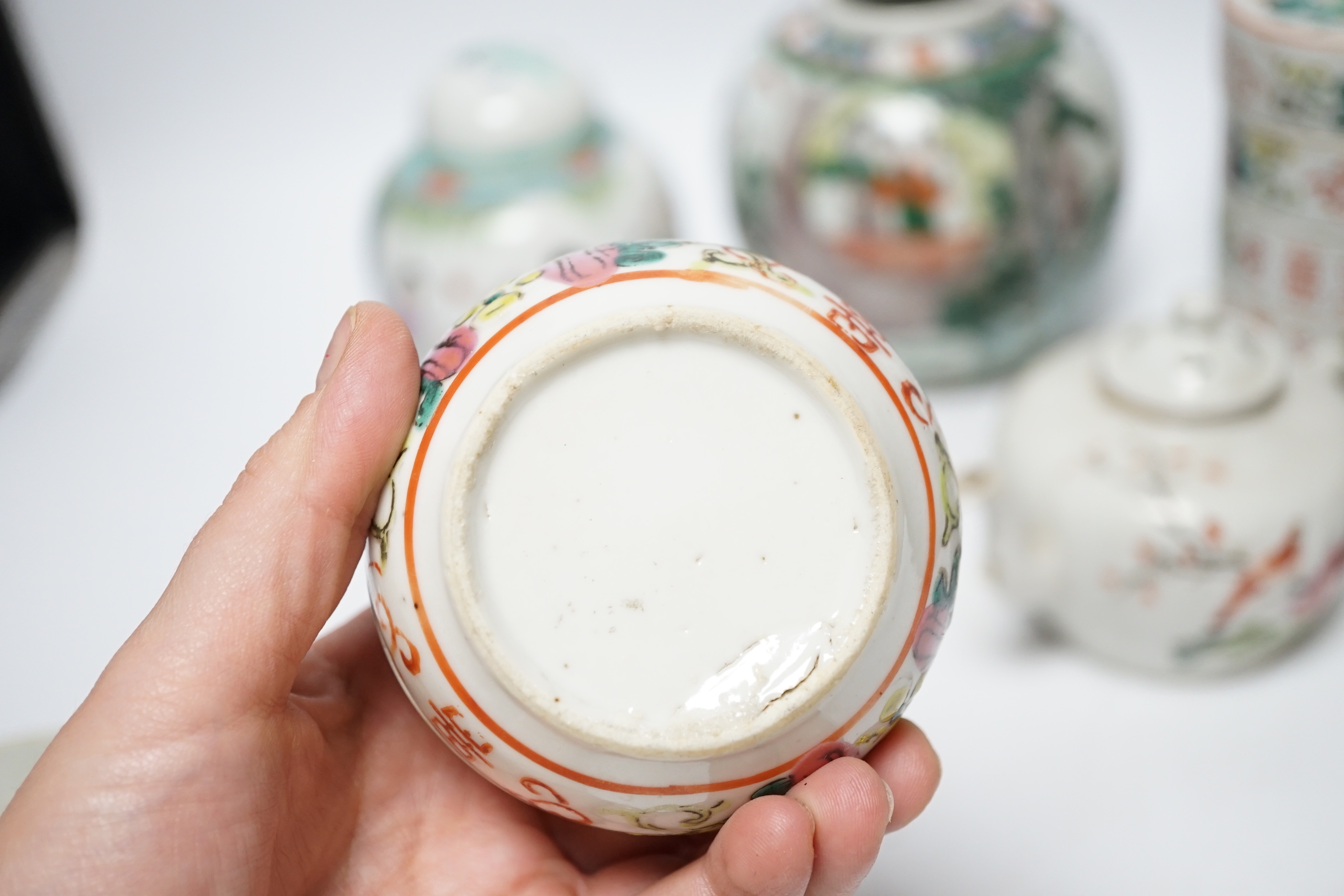 A group of 19th/20th century Chinese famille rose boxes and covers and jars etc., tallest 11.5cm